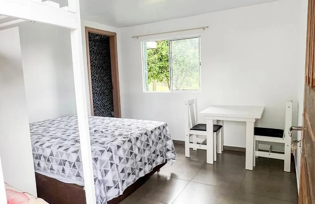 Casa inteira em chácara, 20 min centro.-1