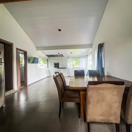 Casa inteira em chácara, 20 min centro.-2